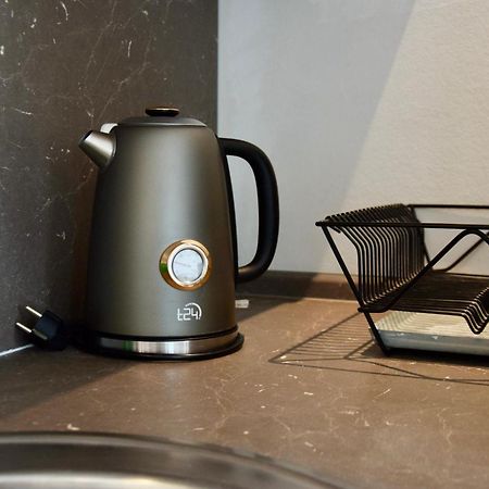 Stilvolle Wohnung Mit Balkon & Parkplatz ロストック エクステリア 写真